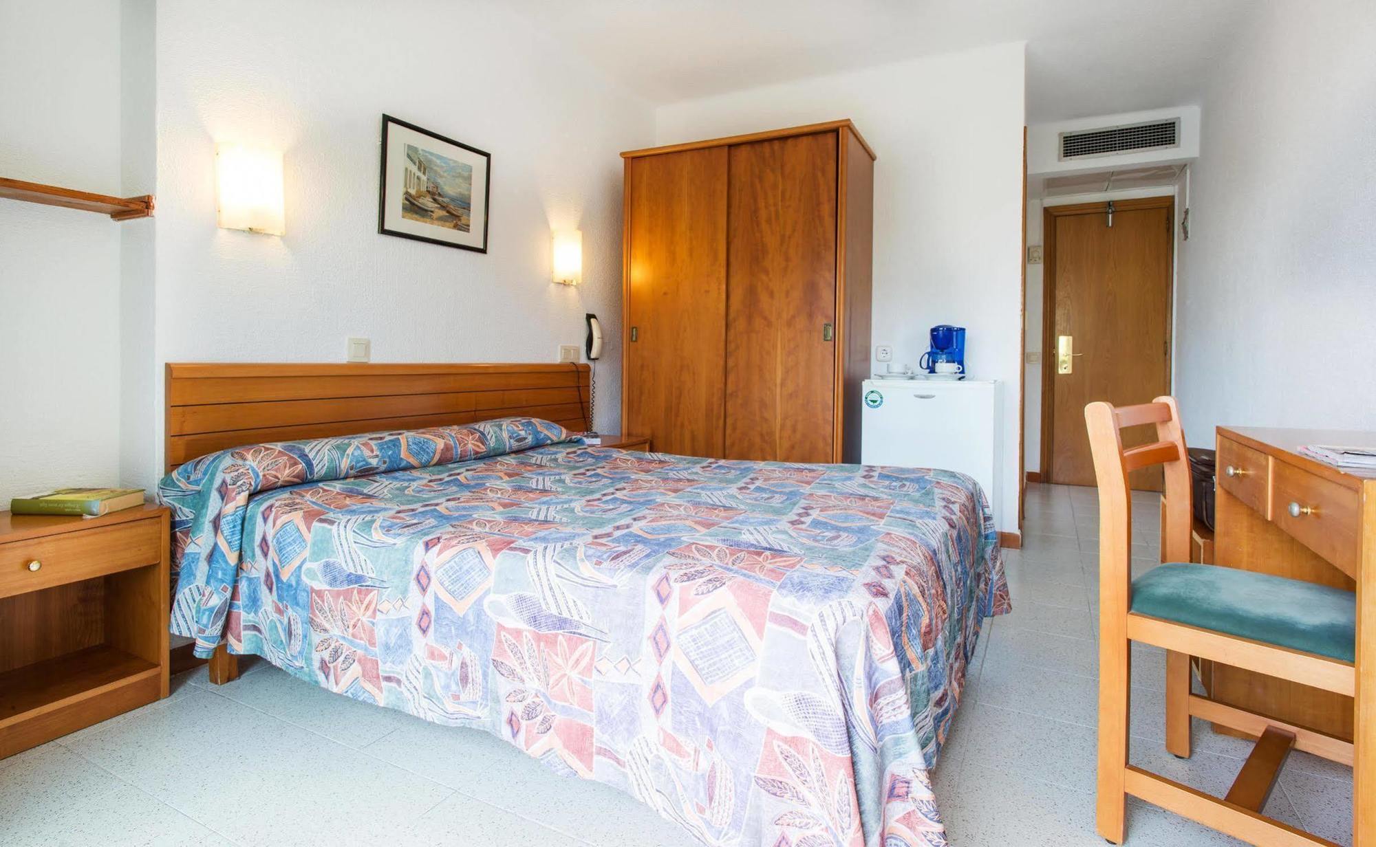 Hostal Residencia Sutimar Peguera Exteriör bild